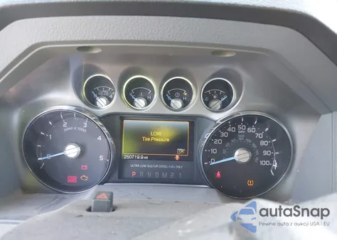 2015 Ford F-250 Xlt z USA, uszkodzony, nr VIN 1FT7W2BT6FED40510